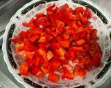 Une image de l'étape 12 de Saumon sauvage farci aux tomates et poivron rouge.
