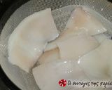 A picture of step 2 of Cuttlefish in wine.