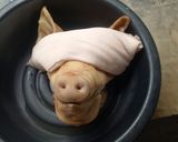 รูปขั้นตอนการทำที่ 1 ของ หมูกรอบ(หัวไม่เกี่ยว ถ่ายติดมาเฉยๆ)