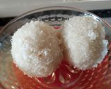 कोकोनट लड्डू (Coconut Laddu recipe in Hindi) रेसिपी चरण 4 फोटो