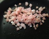 Foto del passaggio 5 della ricetta Tagliatelle con crema di pesche e peperoni in agrodolce su filetto persico