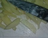 Foto del paso 1 de la receta: Papitas fritas saborizadas con salchichas