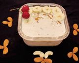 A picture of step 3 of Instant Oats Banana smoothie bowl (no cook recipe).