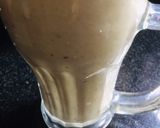 A picture of step 1 of Avocado smoothie.