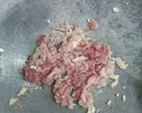 รูปขั้นตอนการทำที่ 1 ของ ข้าวโพดอ่อนถั่วพูผัดหมูสับใส่ไข่