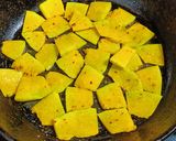 A picture of step 3 of Kuttu waterchestnut flour pumpkin pie.