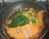 Foto langkah ke 2 dari resep Tomyam steamboat ala rumahan praktis enak banget.