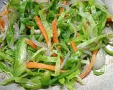चाइनीज स्टाइल सेवइयां (Chinese style Seviyan recipe in Hindi) रेसिपी चरण 5 फोटो
