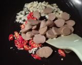Foto langkah ke 3 dari resep Tumis Pedas Jamur Shimeji Putih.