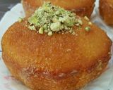 صورة لخطوة 5 من وصفة بسبوسة بقالب الكب كيك