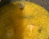 Foto langkah ke 7 dari resep Bubur ayam rice cooker kuah kuning.