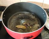 A picture of step 4 of Zafrani Pulao.