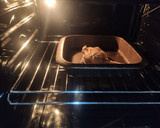 Foto del paso 3 de la receta: Confit de pato con patatas confitadas en su grasa
