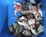 Foto langkah ke 1 dari resep Lobster Saos Asam Manis.