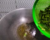 Foto langkah ke 1 dari resep Ayam buncis saus tiram.