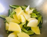 ટીંડોળા બટાકાનું શાક (Tindora Bataka Shak Recipe In Gujarati) રેસીપી સ્ટેપ2ફોટો