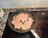 Foto del paso 3 de la receta Revuelto de huevos, patatas con pechugas