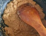 A picture of step 1 of Semolina sweet.