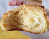 Foto del passaggio 15 della ricetta Cornetti sfogliati