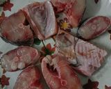 A picture of step 2 of Fish curry.