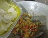Foto langkah ke 2 dari resep Nasi Goreng Pelangi.