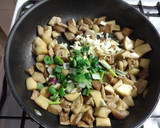 Foto del paso 5 de la receta: Revuelto de brócoli con setas vegano