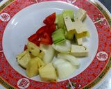 รูปขั้นตอนการทำที่ 1 ของ ผัดเปรี้ยวหวานเต้าหู้เหลือง