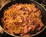 Foto del paso 16 de la receta Tallarines con panceta y ajíes Pardón