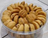 Foto langkah ke 5 dari resep Kurma almond cookies.