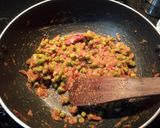 A picture of step 5 of Malai palak matar.