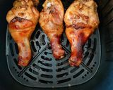 Hình bước làm 2 của món Đùi Gà Rôti