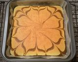 Foto langkah ke 7 dari resep Egg Whites Marble Cake.