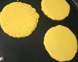 मास्क पॅनकेक 🥞😄 mask pancake recipe in marathi ) रेसिपी स्टेप 4 फोटो