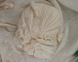 A picture of step 5 of Paneer / cottage cheese.