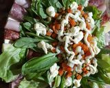 Foto del paso 1 de la receta: Fiambres con ensalada rusa y verde