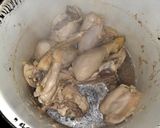 Foto del paso 4 de la receta: Pollo al escabeche