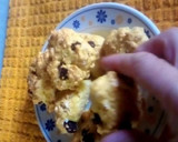 Foto del paso 4 de la receta: Galletas de maíz y pasas 🌽 😀 🫴🍇