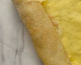 Foto langkah ke 3 dari resep Egg Chicken Roll.