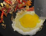 Foto langkah ke 2 dari resep Mie Goreng Favorit.