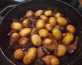 A picture of step 8 of Nan's Hearty Beef Stew.