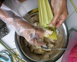 Gambar langkah 2 resipi Ketupat Palas.