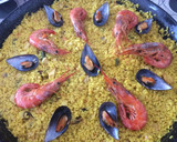 Foto del paso 7 de la receta: Paella de marisco estilo el sentirte