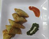 A picture of step 7 of स्ट्रीट स्टाईल कुरकुरीत मिनी समोसे.