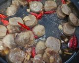 Foto langkah ke 4 dari resep Tumis Brokoli Bakso.