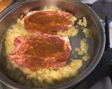 Une image de l'étape 6 de Côtes de porc aux poivrons, coriandre, ail fumé et épices cajun.