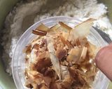 Foto langkah ke 2 dari resep Takoyaki tanpa cetakan.