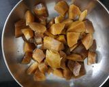 ચીકૂ મિલ્ક શેક (Chikoo Milkshake Recipe In Gujarati) રેસીપી સ્ટેપ1ફોટો