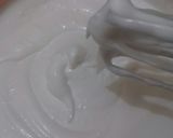 Foto langkah ke 4 dari resep Marmer Cake Putih Telur.
