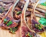 Foto del paso 4 de la receta: Chuletillas de cordero con salsa chimichurri