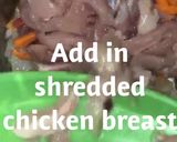 A picture of step 2 of Pasta with shredded chicken soup #ramadancontest.